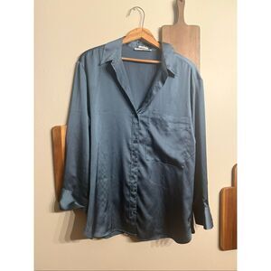 Abercrombie & Fitch Blue Satin Oversized Long Sleeve Button Down Blouse Medium